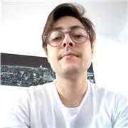 Impartisco lezioni di filosofia, storia, letteratura italiana e e storia dell'arte